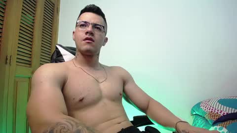 Snapshot of danteread chatting on March 1, 2025, 5:49 pm danteread online show from March 1, 2025, 5:49 pm