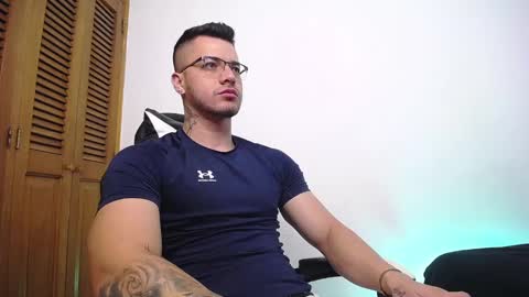 Snapshot of danteread chatting on March 11, 2025, 1:05 am danteread online show from March 11, 2025, 1:05 am