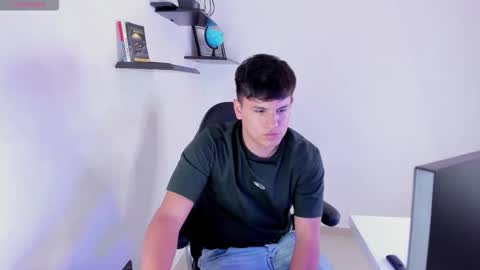 dantestone1 online show from November 15, 2025, 7:10 pm