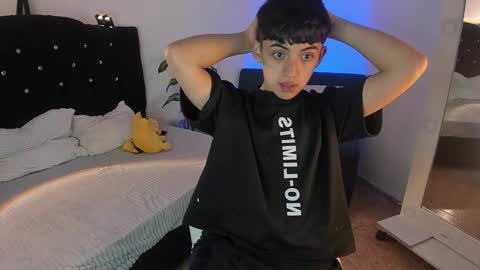 Snapshot of danvianny chatting on October 13, 2025, 12:27 pm DAN VIANNY online show from October 13, 2025, 12:27 pm