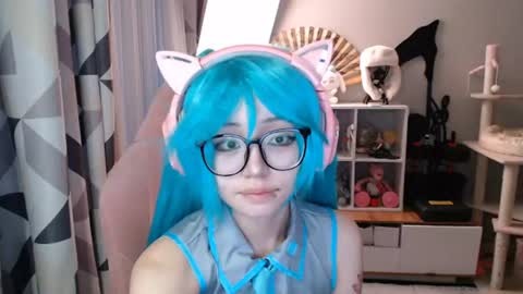 danyelleeyermann online show from July 26, 2026, 2:13 pm