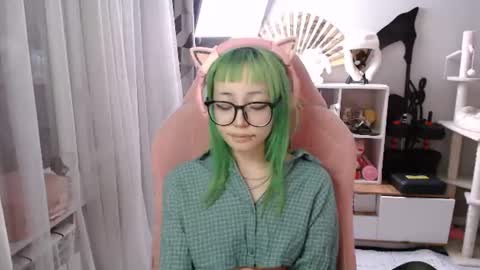 danyelleeyermann online show from July 28, 2026, 4:39 pm