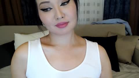 DanyMeen online show from November 28, 2025, 7:33 am