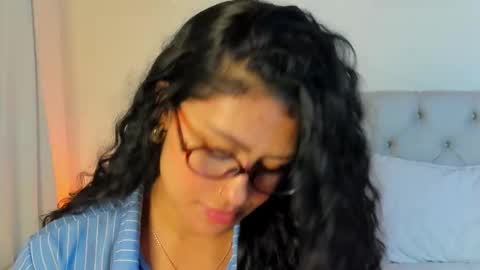 Antonella Mora online show from November 12, 2025, 2:39 pm