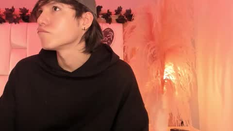 Snapshot of daphne_and_roger chatting on March 16, 2026, 11:14 am daphne_and_roger online show from March 16, 2026, 11:14 am