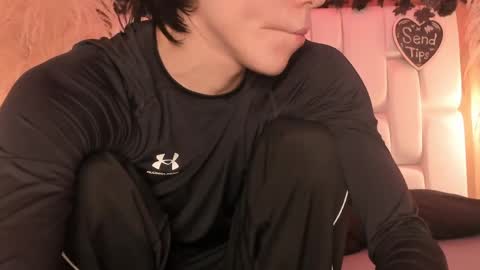 Snapshot of daphne_and_roger chatting on April 9, 2026, 11:04 am daphne_and_roger online show from April 9, 2026, 11:04 am