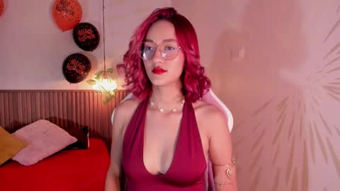 Daphne online show from October 19, 2025, 3:07 am