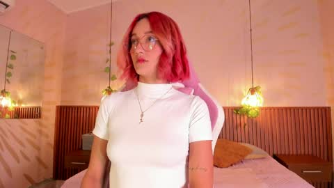 Daphne online show from April 19, 2026, 3:06 am