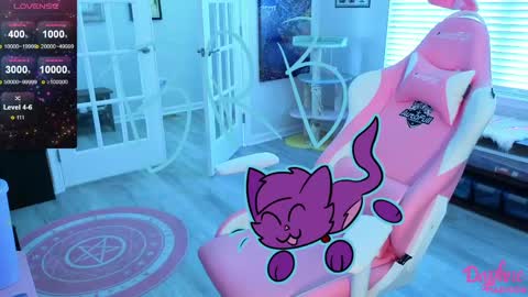 Daphne Madison online show from June 6, 2026, 7:29 pm