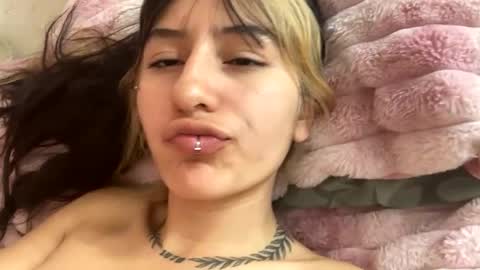 DAPHNE online show from February 22, 2025, 6:08 pm