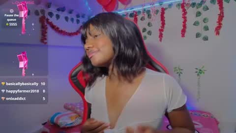 Snapshot of daphnewalker__ chatting on March 4, 2025, 2:10 pm Daphne online show from March 4, 2025, 2:10 pm