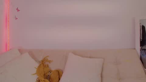 Snapshot of daphnewalker__ chatting on December 5, 2025, 11:19 am Daphne online show from December 5, 2025, 11:19 am