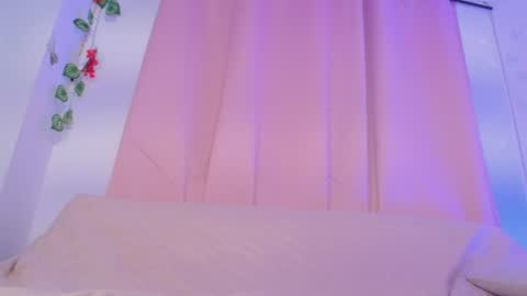 Snapshot of daphnewalker__ chatting on June 23, 2026, 11:19 am Daphne online show from June 23, 2026, 11:19 am