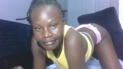 Snapshot of darberry21 chatting on October 9, 2025, 5:05 am ESTHER online show from October 9, 2025, 5:05 am