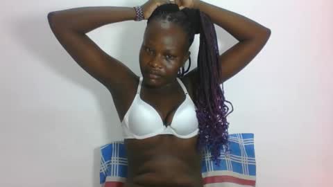 ESTHER online show from April 8, 2026, 5:29 am