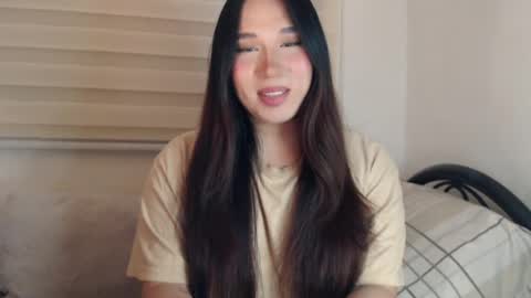 Snapshot of darcy_world chatting on August 6, 2026, 4:31 pm DARCY online show from August 6, 2026, 4:31 pm