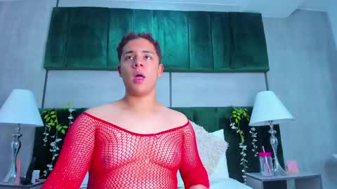 Snapshot of darian_laforteza chatting on May 30, 2026, 7:22 pm Darian online show from May 30, 2026, 7:22 pm