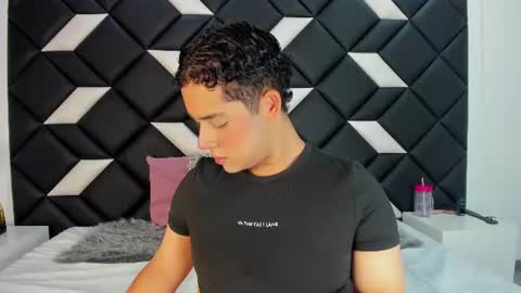 Darian  online show from July 27, 2026, 7:21 pm