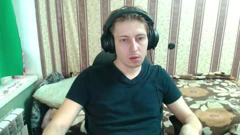 darienlarge online show from October 26, 2025, 12:22 pm