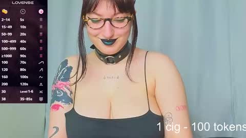 Snapshot of dario_doll_ chatting on September 25, 2025, 2:32 pm Daria online show from September 25, 2025, 2:32 pm