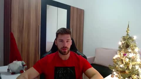 darius_94 online show from December 23, 2025, 6:55 am