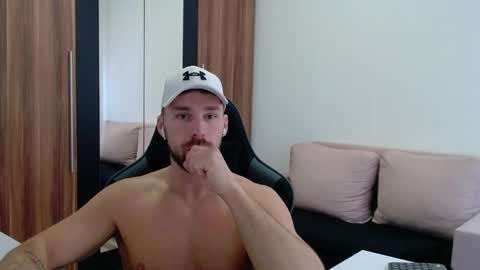 darius_94 online show from March 4, 2026, 10:54 am