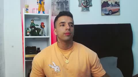 Darius Phoenix  online show from December 11, 2024, 4:49 am