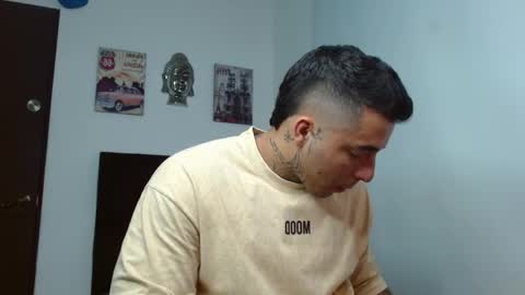 Darius Phoenix  online show from September 30, 2025, 10:04 pm