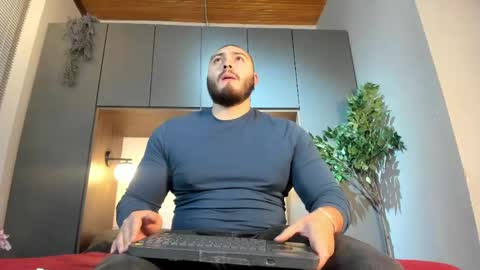 Snapshot of darius_wolfe chatting on May 7, 2026, 11:15 am Darius online show from May 7, 2026, 11:15 am