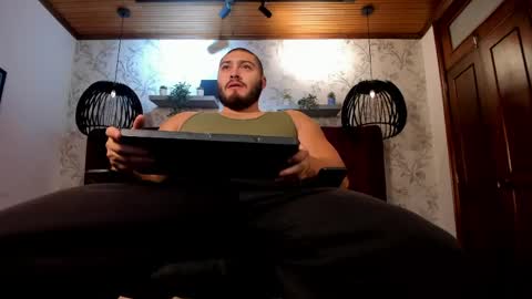 Snapshot of darius_wolfe chatting on May 25, 2026, 11:27 am Darius online show from May 25, 2026, 11:27 am