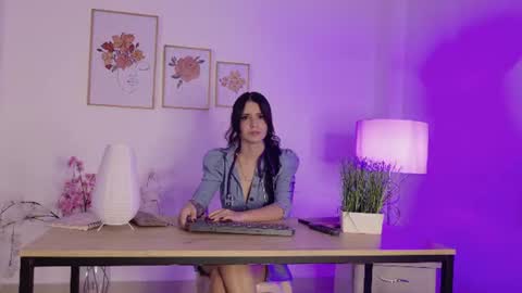 dark_angell77 online show from July 20, 2026, 11:12 am