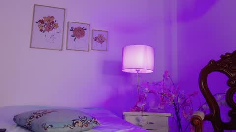 dark_angell77 online show from July 22, 2026, 11:13 am