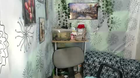 Snapshot of dark_angelxxx94 chatting on February 19, 2025, 9:36 pm yushico online show from February 19, 2025, 9:36 pm