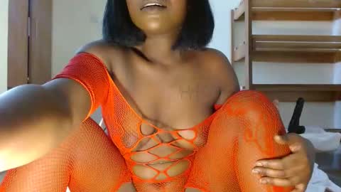 Snapshot of dark_chocolate0 chatting on January 17, 2025, 11:59 am becky online show from January 17, 2025, 11:59 am