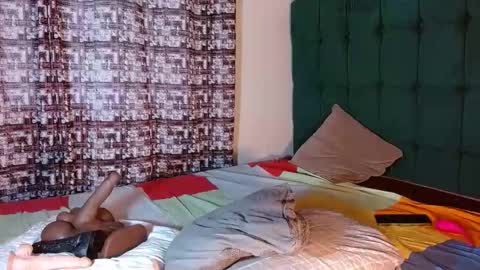 Snapshot of dark_chocolate0 chatting on September 12, 2025, 7:08 am becky online show from September 12, 2025, 7:08 am