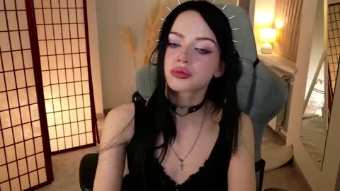 Diva online show from April 16, 2026, 10:34 pm