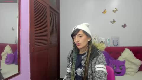 dark_dominika online show from December 18, 2025, 1:28 pm