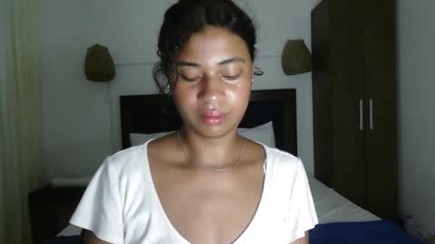 Snapshot of dark_enchantress_ chatting on March 28, 2026, 7:46 pm Sofia online show from March 28, 2026, 7:46 pm