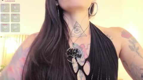 M I K A E L A online show from November 15, 2025, 1:07 pm