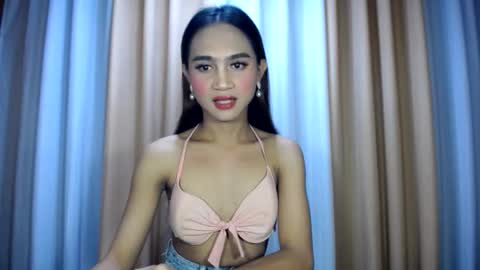 LIANNA online show from May 29, 2026, 2:42 am