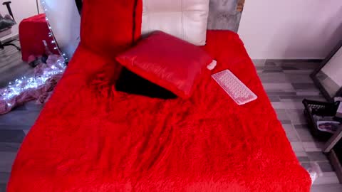 Snapshot of dark_madison chatting on January 3, 2025, 10:08 pm CELESTE online show from January 3, 2025, 10:08 pm