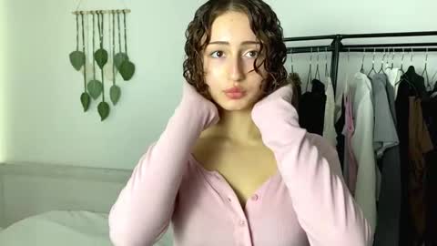 Emily online show from October 16, 2025, 7:09 am