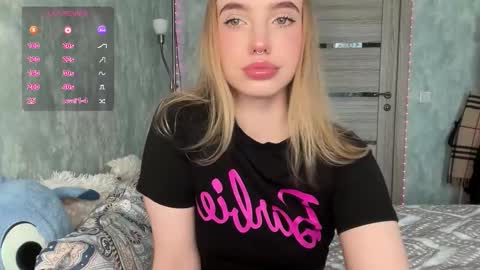 Snapshot of dark_side1213 chatting on October 2, 2025, 7:48 am Darkside online show from October 2, 2025, 7:48 am