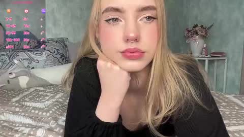 Snapshot of dark_side1213 chatting on October 9, 2025, 7:50 am Darkside online show from October 9, 2025, 7:50 am