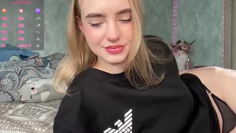 Snapshot of dark_side1213 chatting on October 10, 2025, 6:23 am Darkside online show from October 10, 2025, 6:23 am