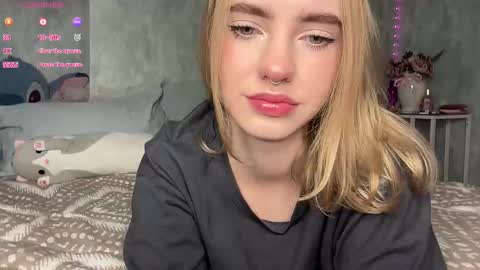 Snapshot of dark_side1213 chatting on October 30, 2025, 7:10 am Darkside online show from October 30, 2025, 7:10 am