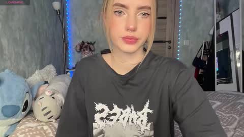 Snapshot of dark_side1213 chatting on November 10, 2025, 7:07 am Darkside online show from November 10, 2025, 7:07 am