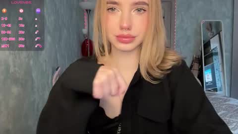 Snapshot of dark_side1213 chatting on November 20, 2025, 7:52 am Darkside online show from November 20, 2025, 7:52 am