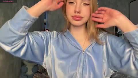 Snapshot of dark_side1213 chatting on November 24, 2025, 9:31 am Darkside online show from November 24, 2025, 9:31 am