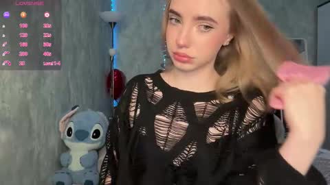 Snapshot of dark_side1213 chatting on November 26, 2025, 8:26 am Darkside online show from November 26, 2025, 8:26 am